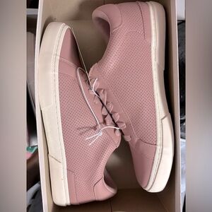 A NEW DAY MADDISON SNEAKERS | 10 WIDE | MAUVE (White Soles)